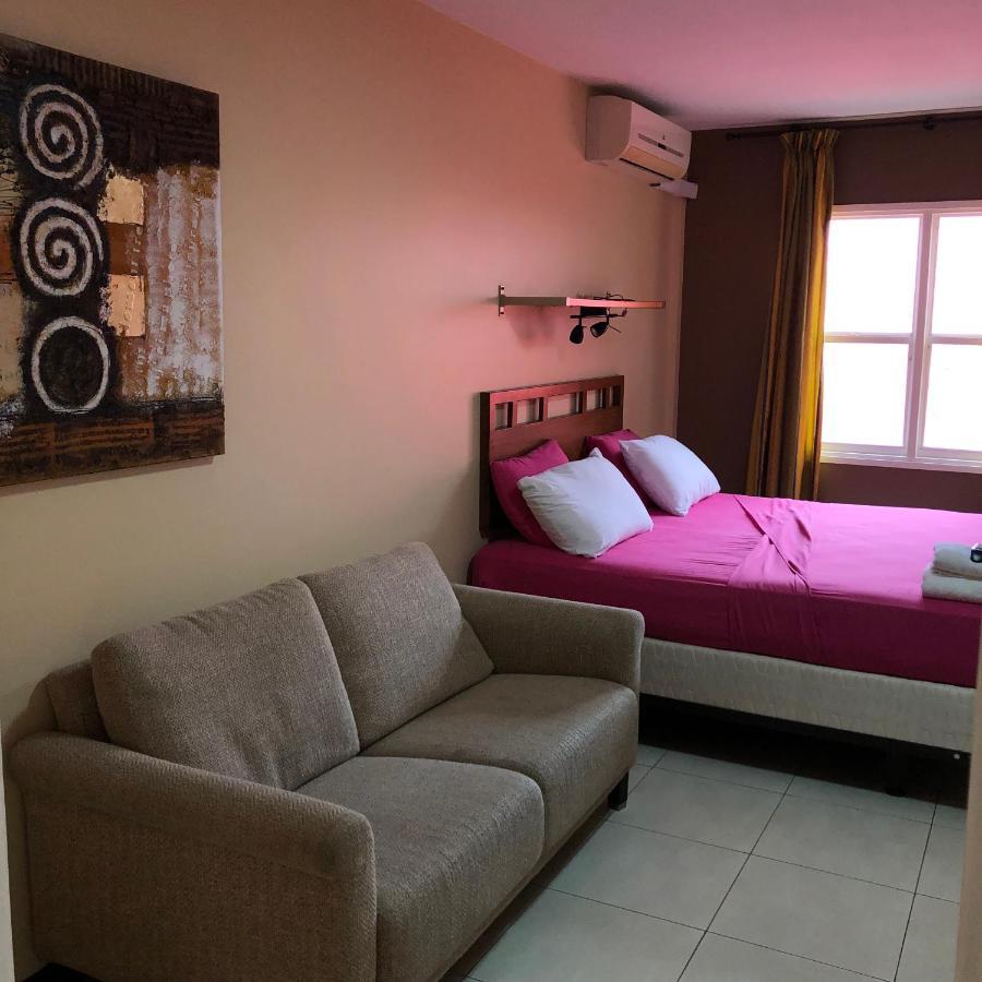 101 Suites Paramaribo Luaran gambar