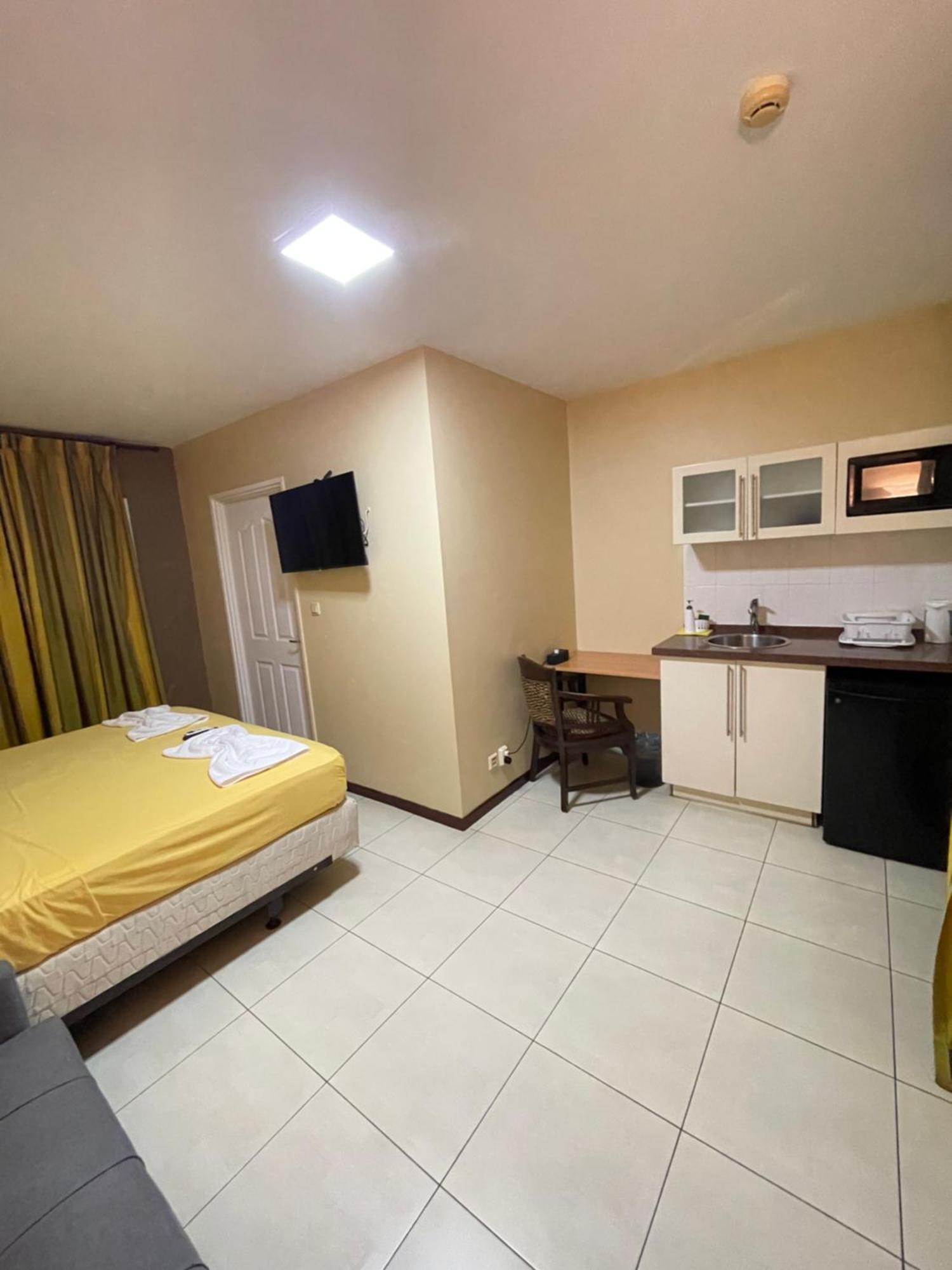 101 Suites Paramaribo Luaran gambar