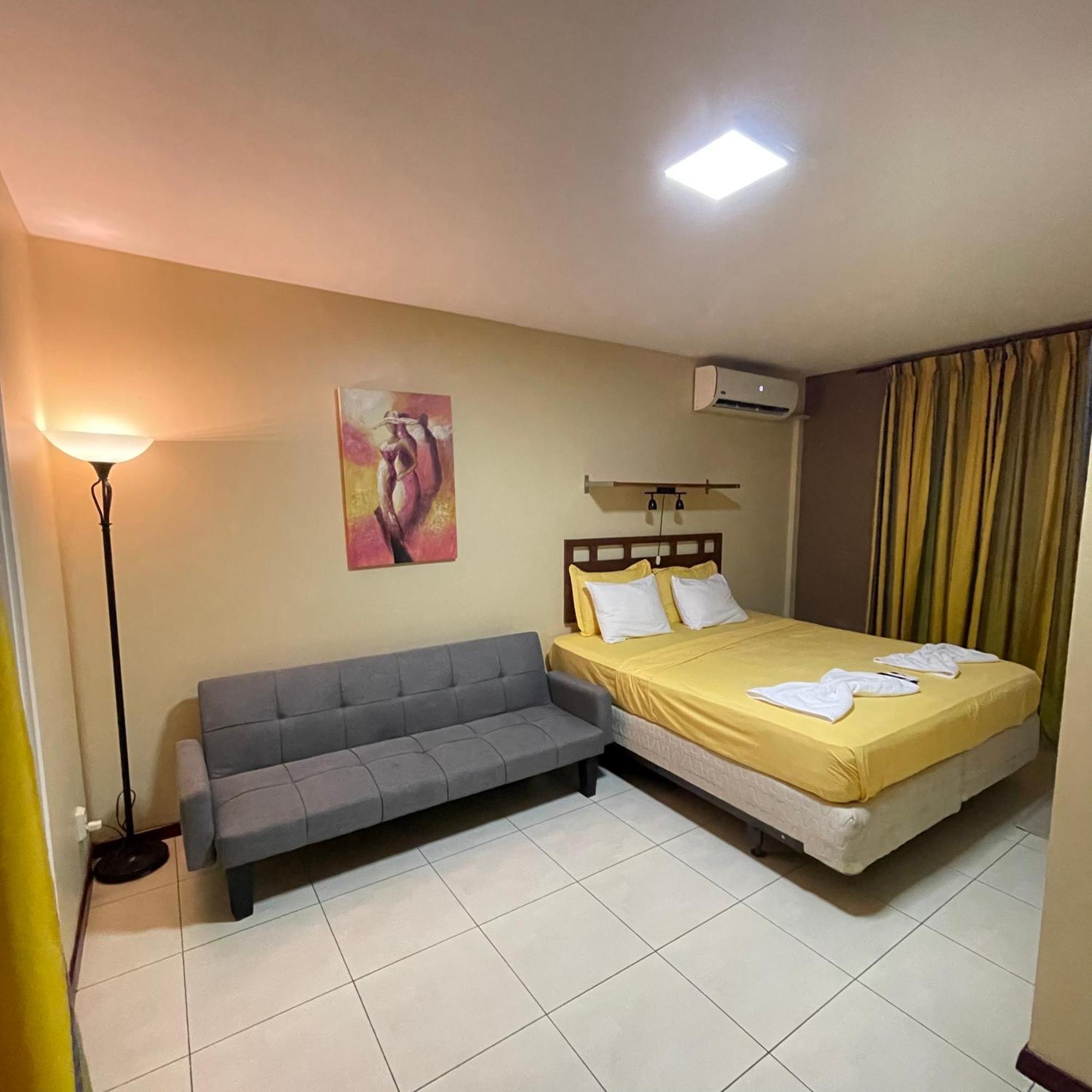 101 Suites Paramaribo Luaran gambar